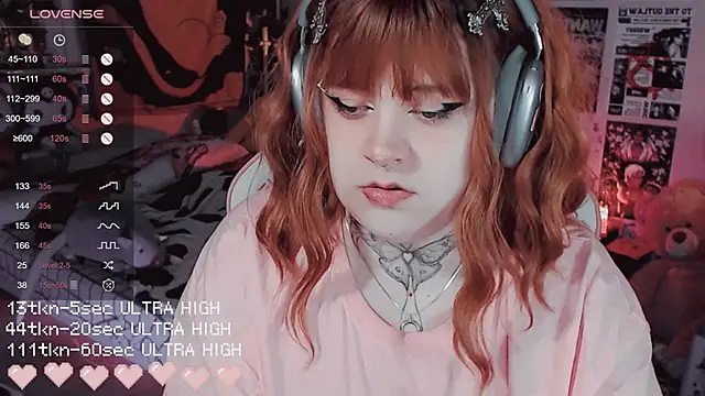 noori__hope: διαδικτυακό σόου στην κάμερα