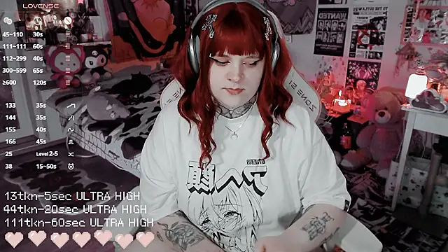 noori__hope: διαδικτυακό σόου στην κάμερα