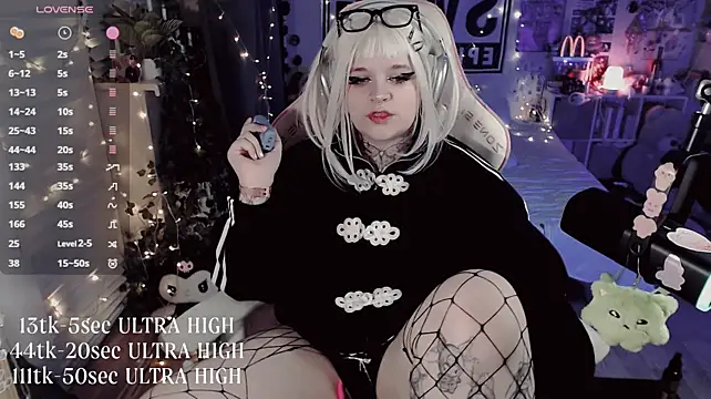 noori__hope's Live Chat Room