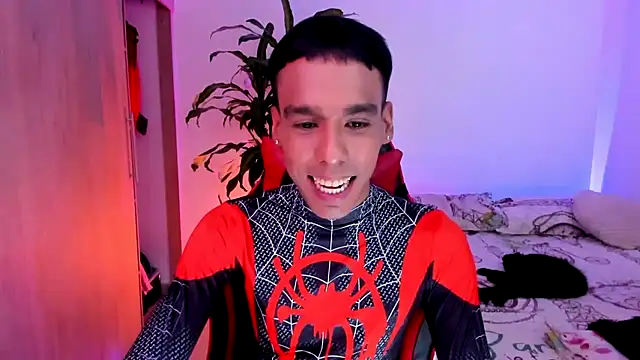 Pertunjukan Kamera Web Damianwhite