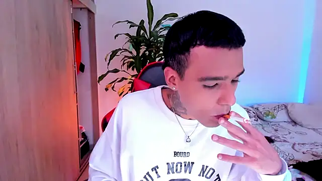 عرض كام Damianwhite