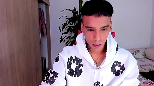 Damianwhite webcam show