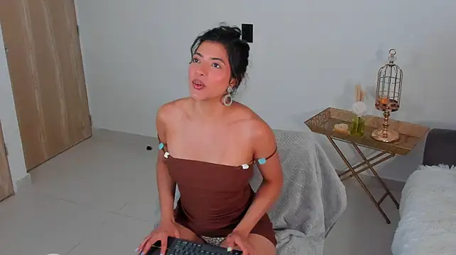 Chat XXX en directo de Chrishell_