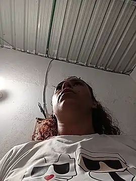 Mommy-Hot Show in webcam