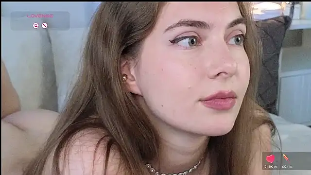 chloi_hes: онлайн-секс-чат