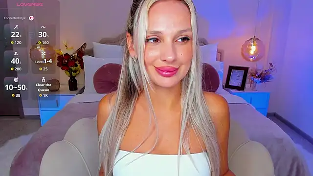 MissLoou Шоу с уебкамера
