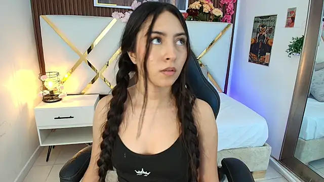 Emelie_Ch1 élő XXX-chatje