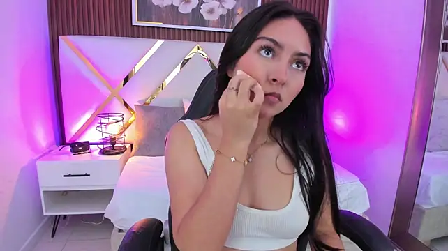 Emelie_Ch1 webkamerás műsora