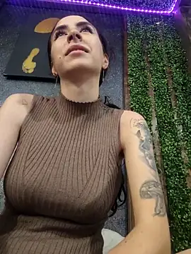 pleasure_of_life Show Webcam