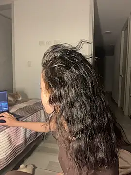 salome-brown Adlı Modelin Canlı XXX Sohbeti