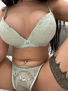 Ameliablack_1 Chat XXX in diretta