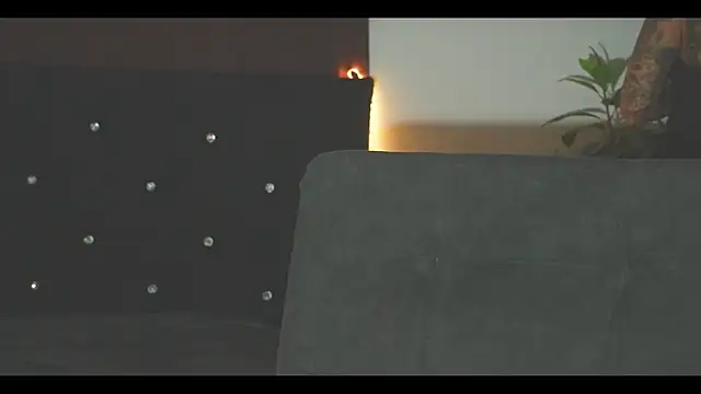 LorenRosse's Live Chat Room
