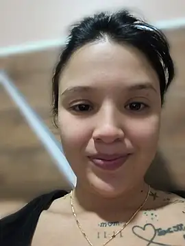 Show modela LorenRosse na web-kameri