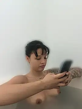 LorenRosse's Live XXX Chat