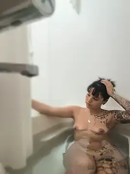 LorenRosse's Webcam Show