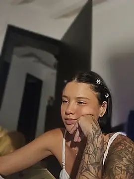 LorenRosse Adlı Modelin Web Kamerası Şovu