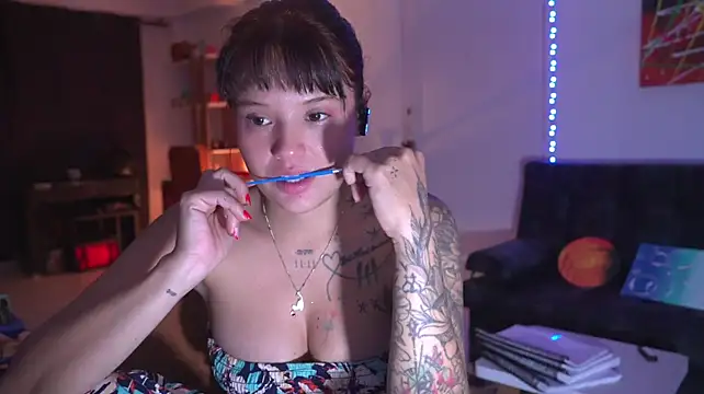 Chat +18 de LorenRosse ao vivo