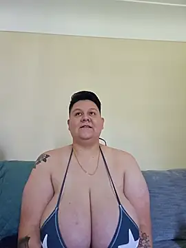 DevilDahm Adlı Modelin Canlı XXX Sohbeti