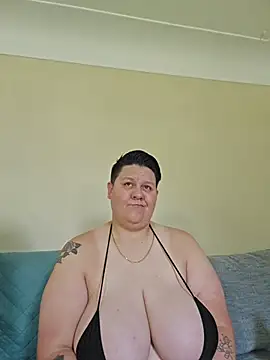 DevilDahm Show in webcam