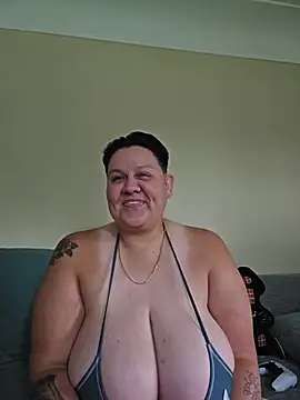Chat +18 de DevilDahm ao vivo