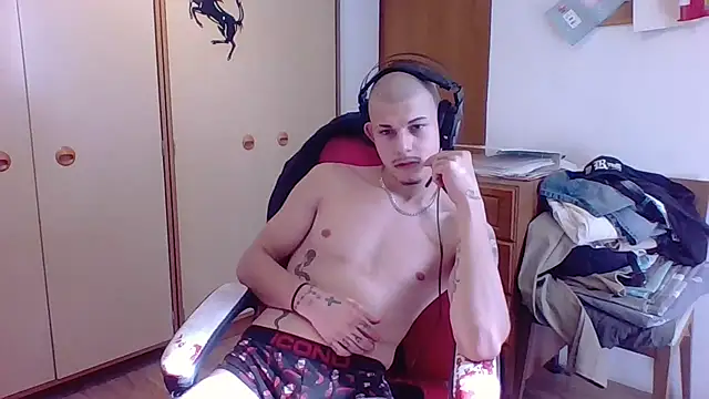 Show modela Saint_LexVII na web-kameri