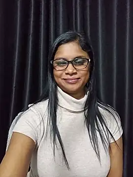 XXX chat uživo modela Sensual_indian7