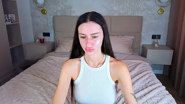 Snow_WhiteeeX Adlı Modelin Canlı XXX Sohbeti