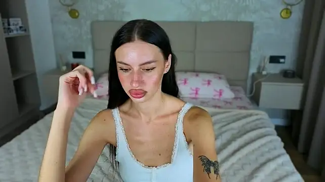 Snow_WhiteeeX's Live XXX Chat