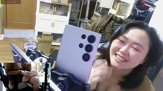 rami0428: διαδικτυακό σόου στην κάμερα