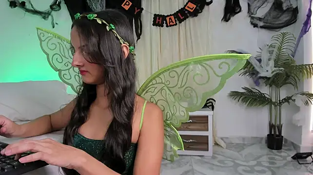 ninaht Chat XXX in diretta
