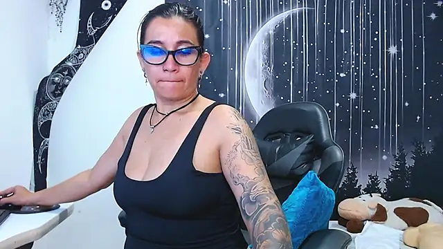 Czat XXX na żywo – Hikaryfire