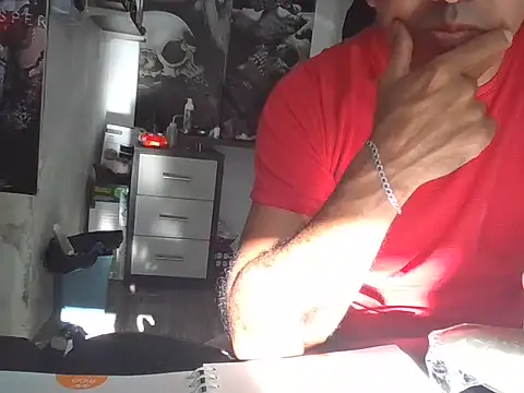 exmilitary Show in webcam