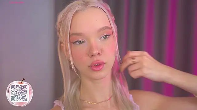 TastyTiffy's Webcam Show