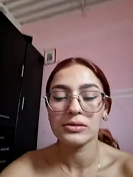 Ary-18's Webcam Show