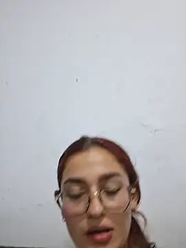 Ary-18's Live XXX Chat