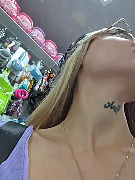 Dani-peggin's Live XXX Chat