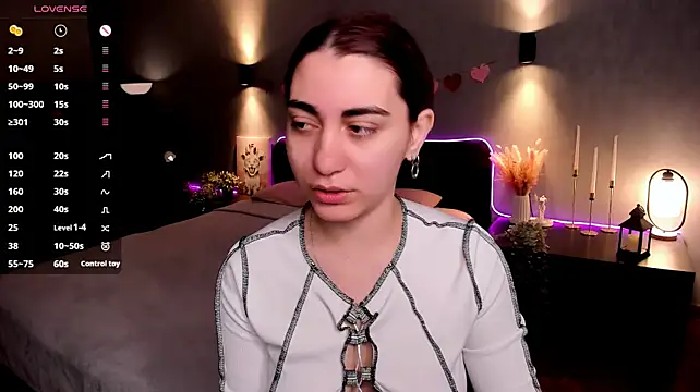 hannacheekss_ Show in webcam