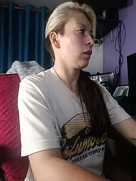 Tefannyy_ Adlı Modelin Web Kamerası Şovu