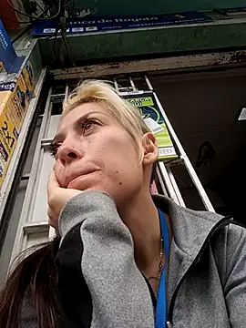 Tefannyy_ Show in webcam