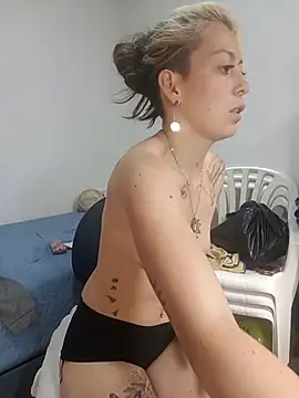 XXX chat uživo modela Tefannyy_