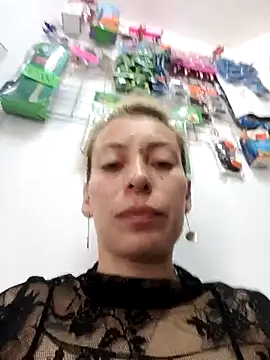 Tefannyy_ Show in webcam