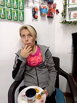 Tefannyy_ Adlı Modelin Web Kamerası Şovu