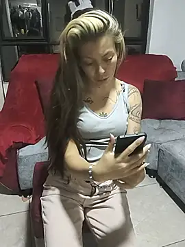 Tefannyy_ Chat XXX in diretta