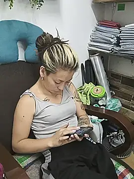 Tefannyy_ Pertunjukan Webcam