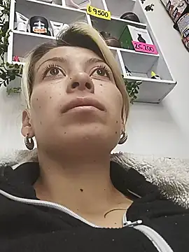 Chat XXX en directo de Tefannyy_