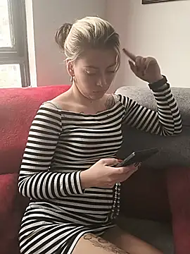 Tefannyy_ Adlı Modelin Web Kamerası Şovu