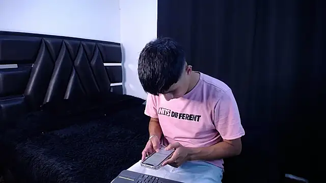 Fernando_OfficialのライブXXXチャット