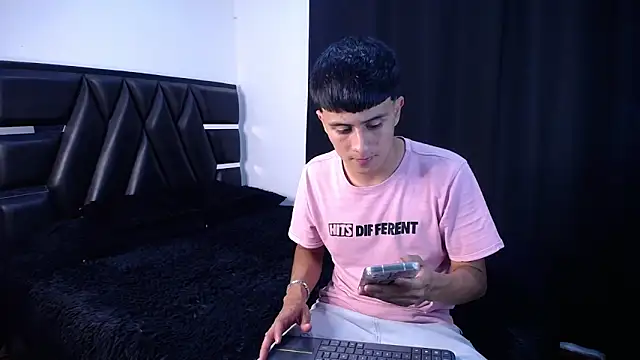 Fernando_Official 在線直播表演