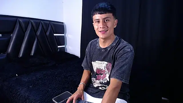 Chatroom XXX en direct de Fernando_Official