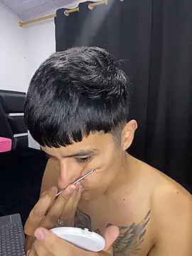 Fernando_Official Adlı Modelin Web Kamerası Şovu